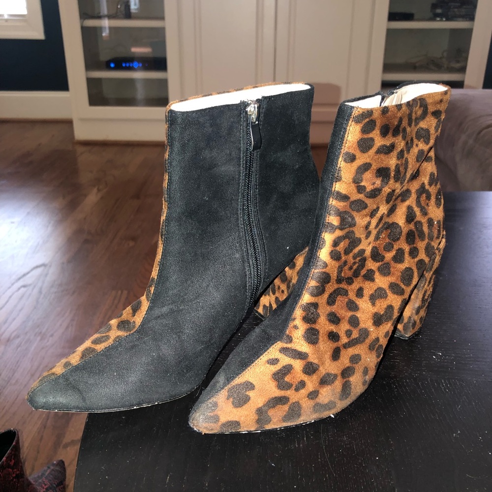 Women’s Cheetah print booties